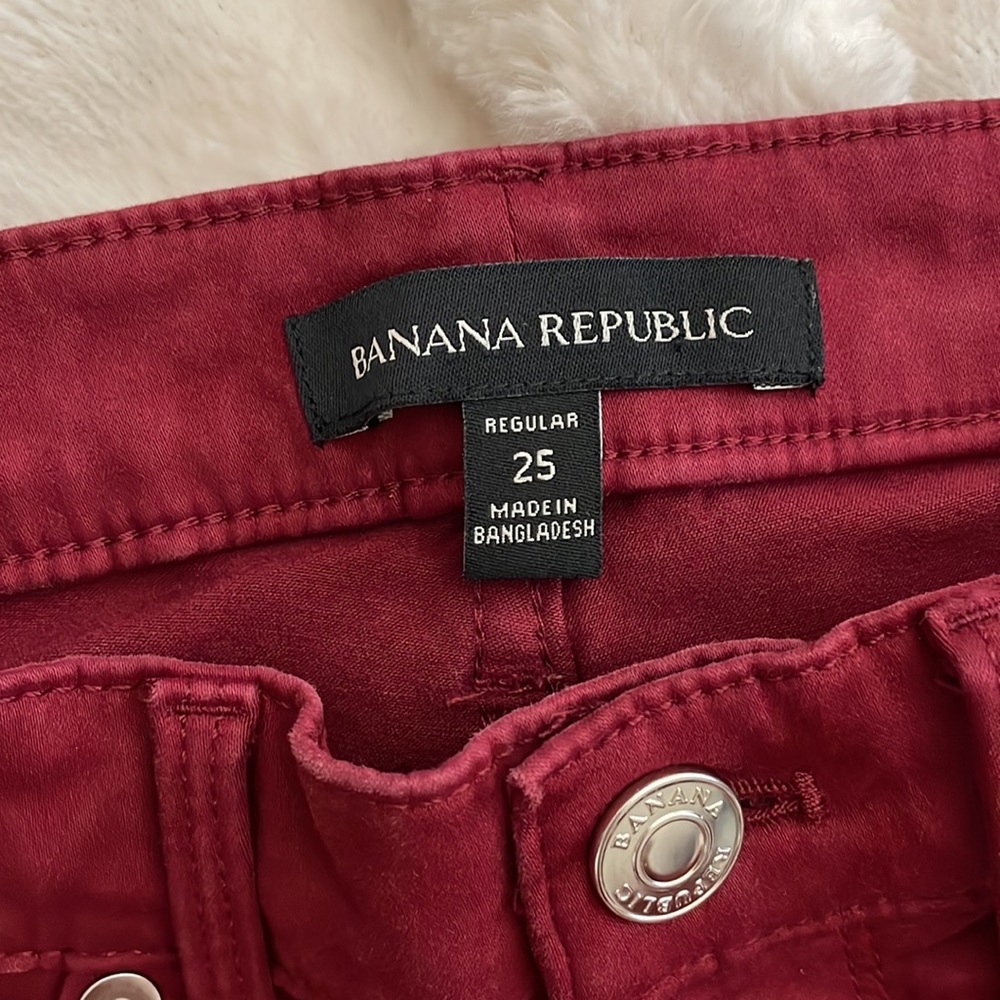 RED BANANA REPUBLIC CROPPED SKINNY PANTS - Picture 5 of 7